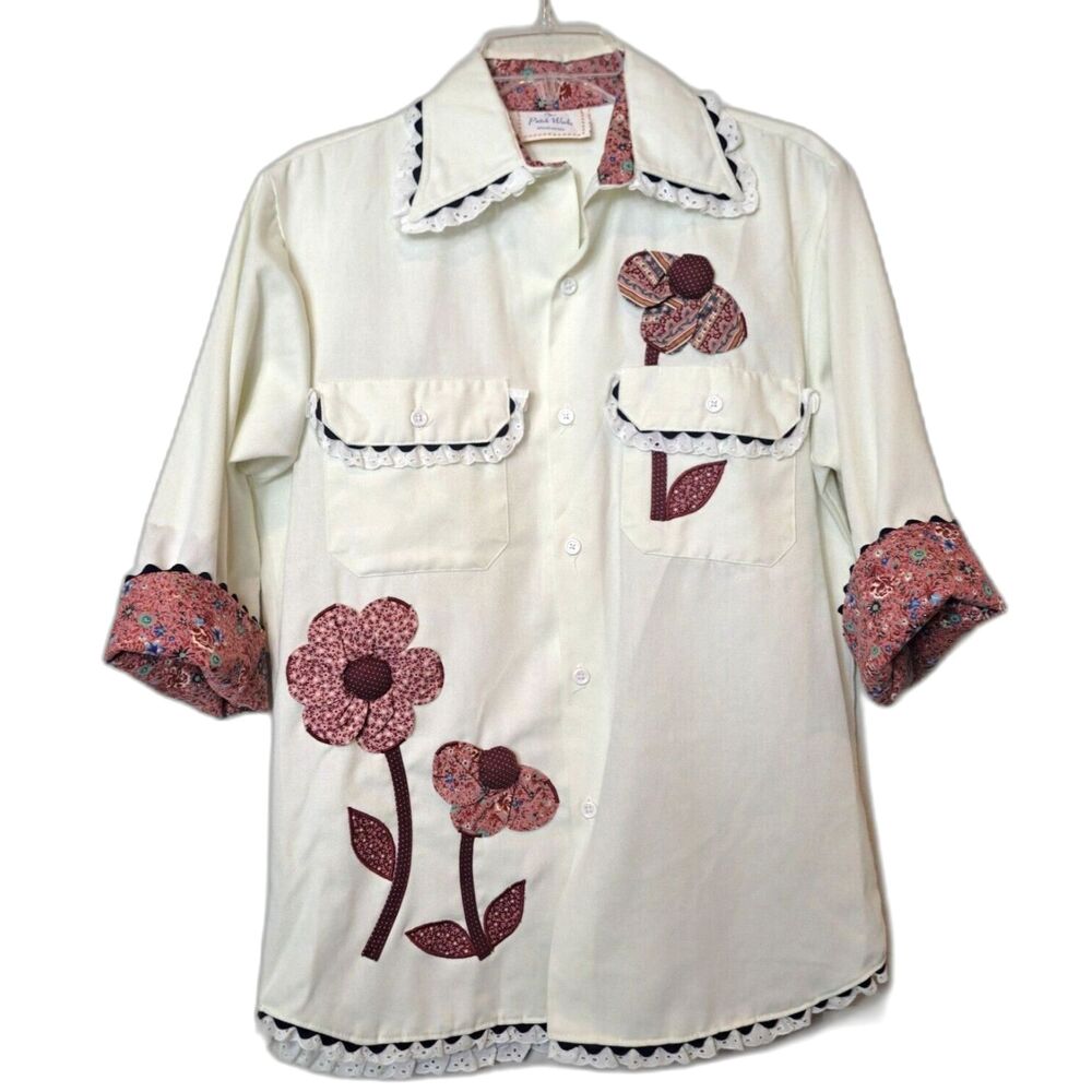 Vintage Eyelet Ruffle Patchwork Hippie Blouse Shirt Kitschy Flower Cottagecore